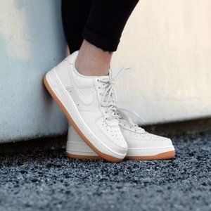 Nike Air Force 1 '07 Seasonal Womens Sneakers